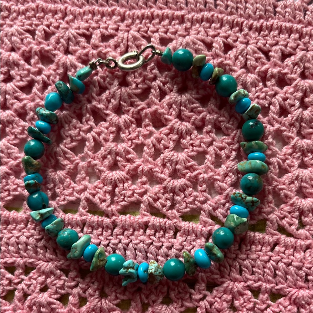 Turquoise Beaded Bracelet - Women Jewelry - Picture 2 of 3